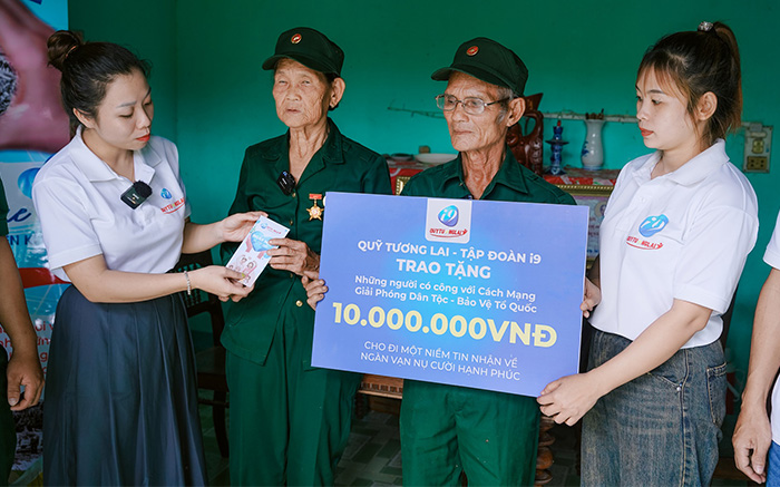 Trung tâm hỗ trợ khách hàng RC88, sẵn sàng giải đáp mọi thắc mắc về cá cược trực tuyến tại Việt Nam